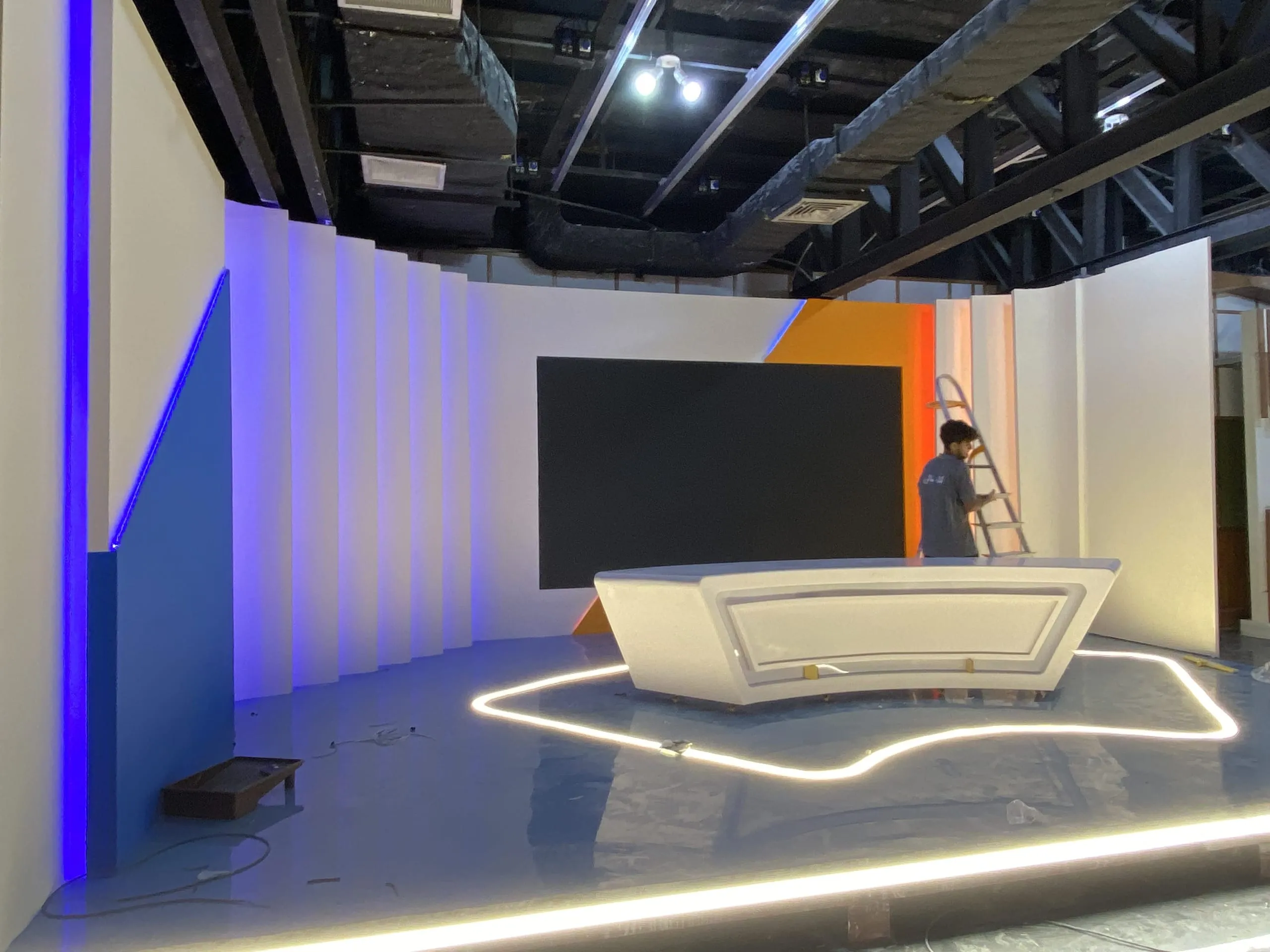News Studio — Photo 14