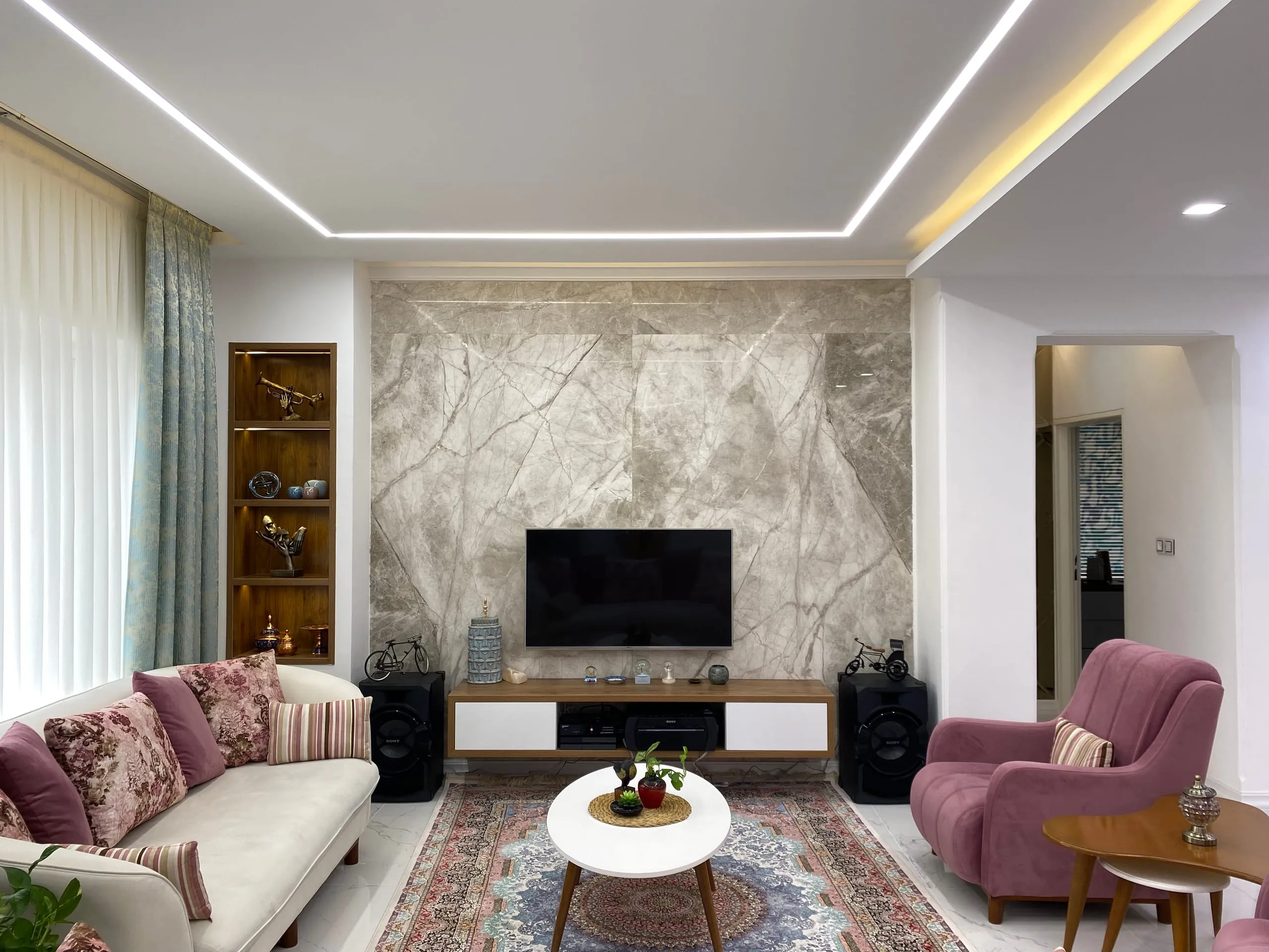 Golkhuneh Villa — Photo 12